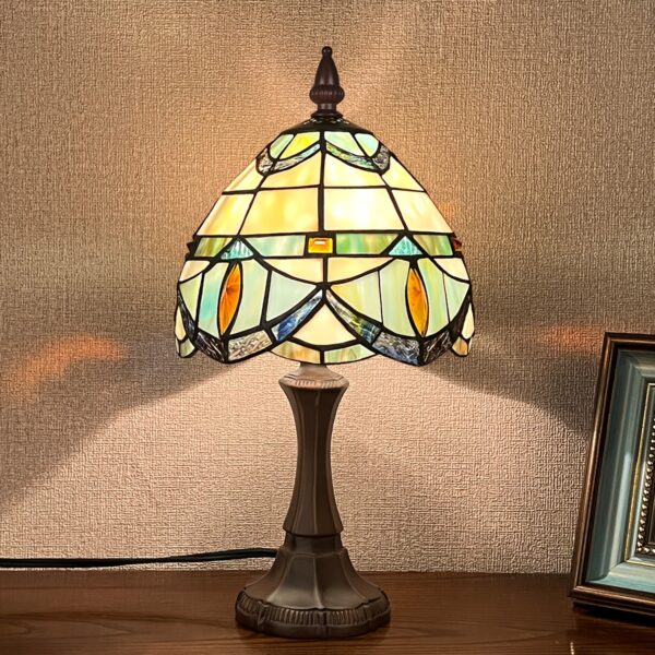 8" Stained Glass Table Lamp with Pagoda Shade